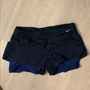 Nike run shorts w liner